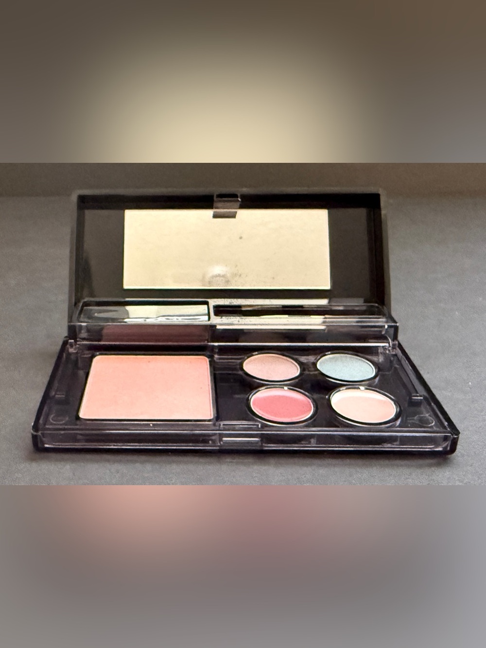 Elizabeth Arden Makeup Palette Vintage Bubbles Radiant Mauve Pink Star NIB 7C22